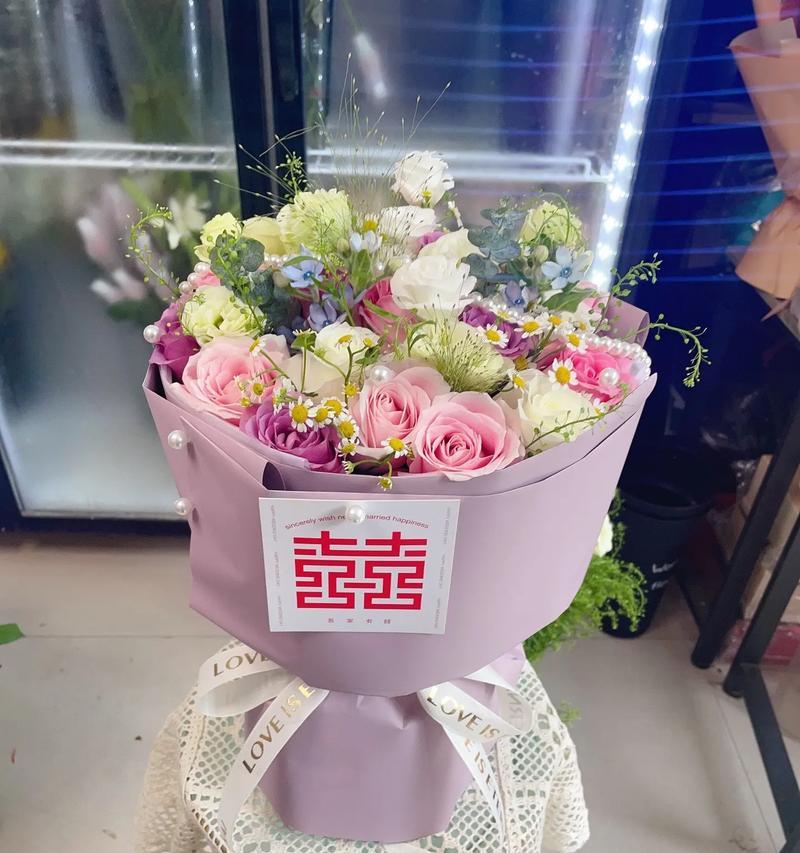 订婚时选择什么花寓意最佳？如何挑选寓意深刻的订婚花束？