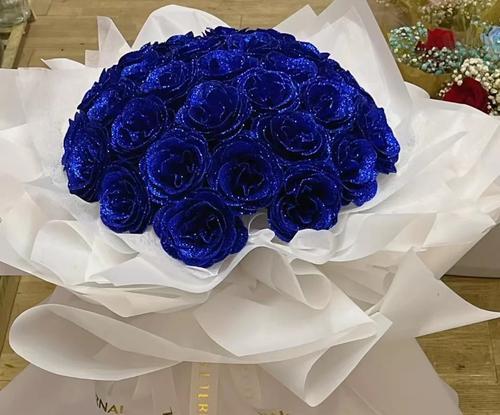 蓝色妖姬的花语和象征意义是什么？