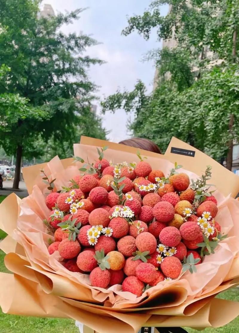 花束中常见的寓意花有哪些？它们各自代表什么？