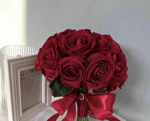 中式手捧花的寓意是什么？送亲时如何选择手捧花？