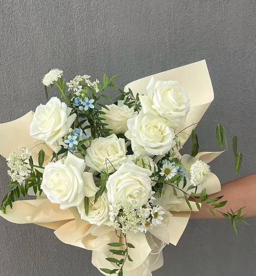 白色捧花代表什么寓意？它的含义是什么？