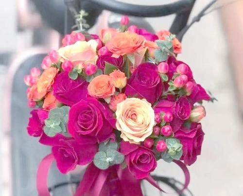 手捧花代表什么含义？相互送手捧花有何特殊意义？